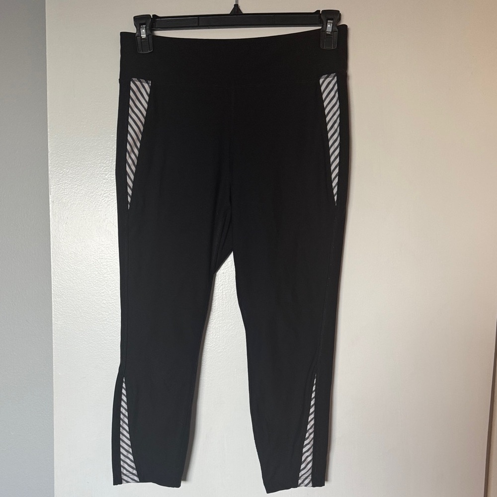 Activ8 Calf-Length Cropped Leggings High Waisted Large